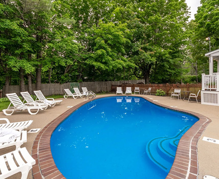 Cranmore Mountain Lodge pool